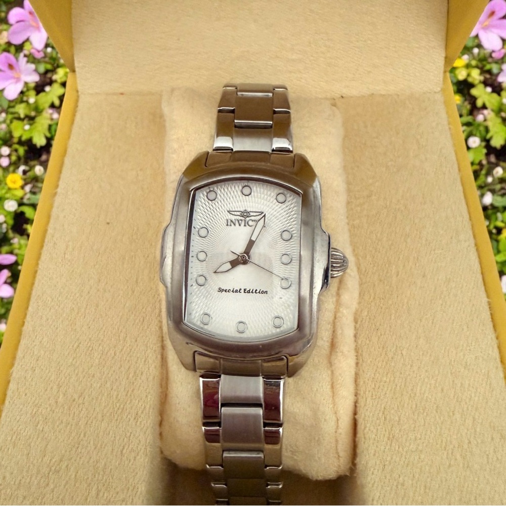 Invicta Silver Lupah Special Edition